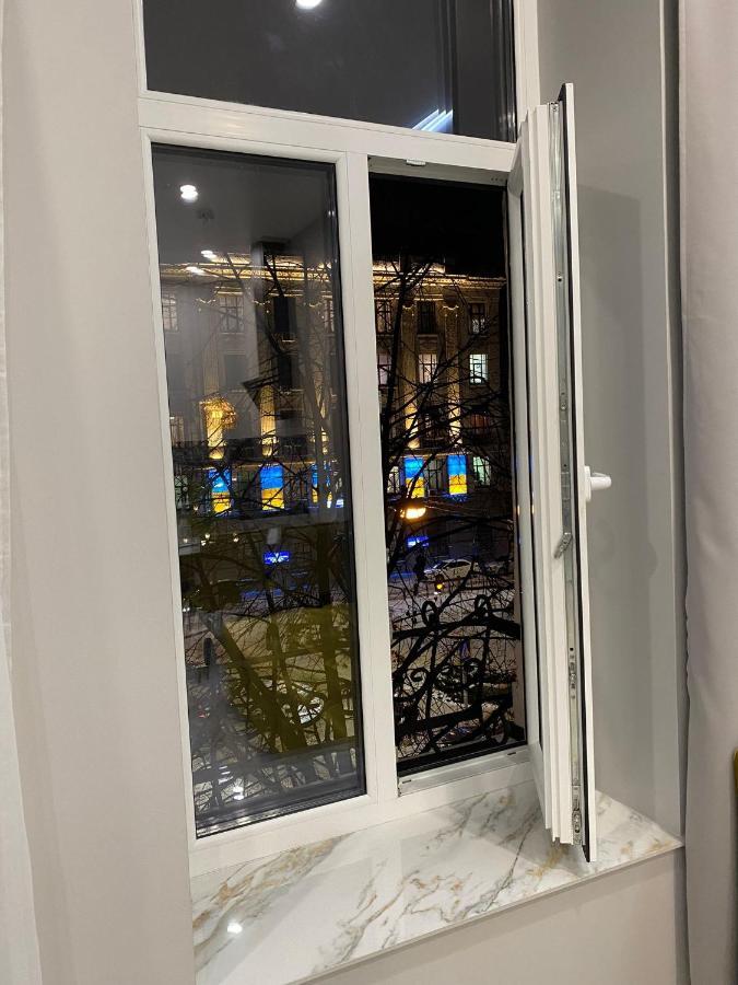 Family Residence Boutique Apartments リヴィウ エクステリア 写真