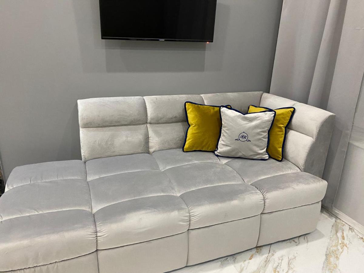 Family Residence Boutique Apartments リヴィウ エクステリア 写真