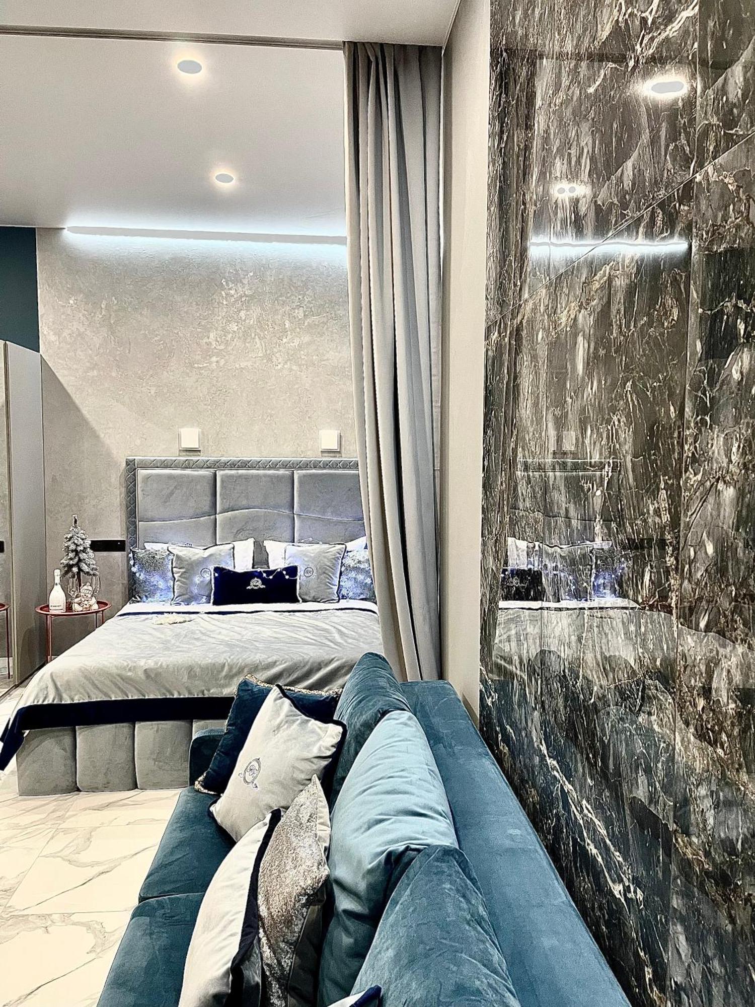 Family Residence Boutique Apartments リヴィウ エクステリア 写真